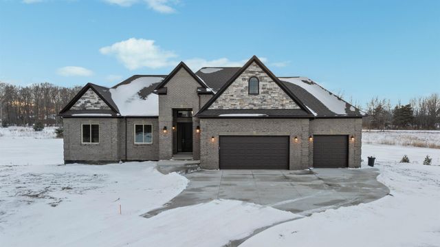 68651 Lake Angela Pointe Street, Richmond, MI 48062