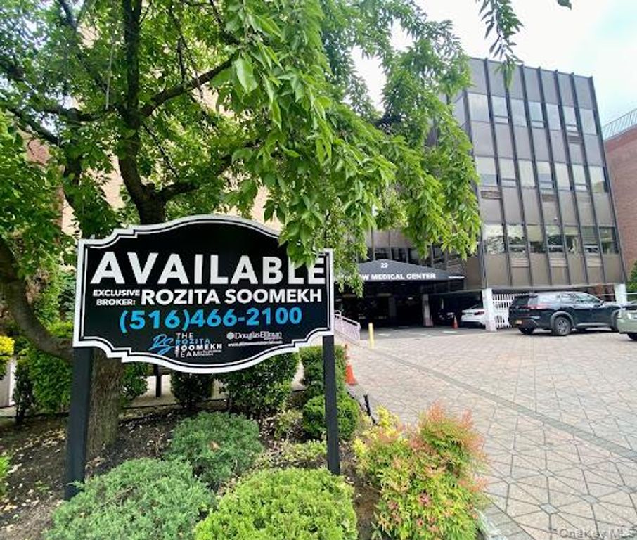 29 Barstow 305, Great Neck, NY 11021
