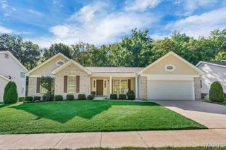 969 Kiefer Trails Drive, Ballwin, MO 63021