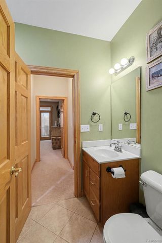 10151 Walnut Shores Drive, Fenton, MI 48430