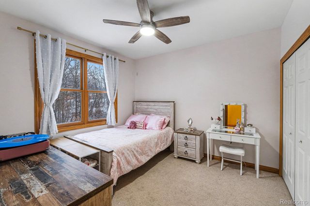 10151 Walnut Shores Drive, Fenton, MI 48430