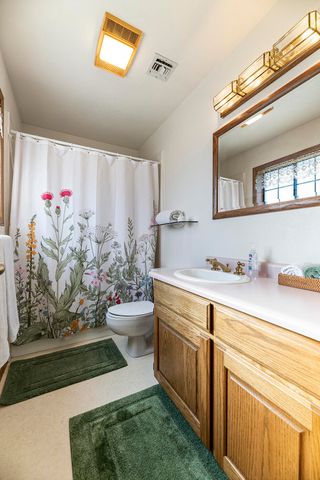 1352 E Park Street, Grants Pass, OR 97527