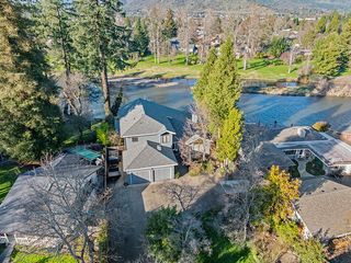 1352 E Park Street, Grants Pass, OR 97527