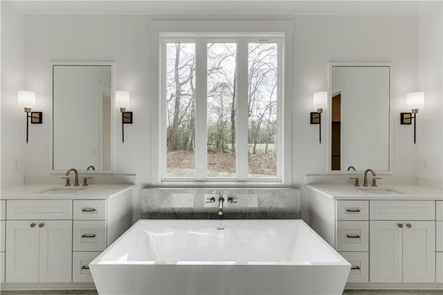 128 Ivey Trace Court, Pendergrass, GA 30567