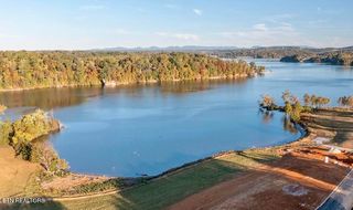 419 Arcadia Peninsula Way, Knoxville, TN 37922