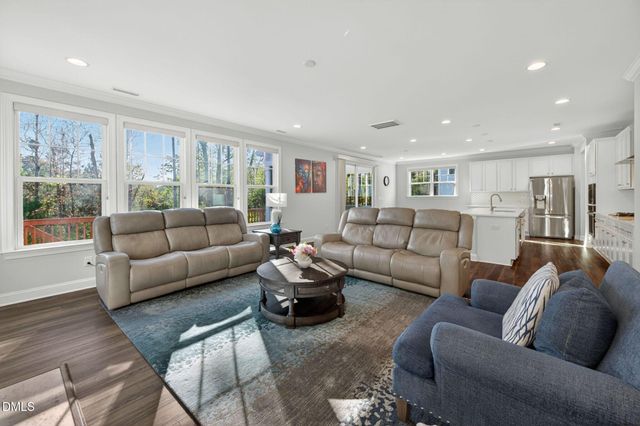 400 White Iris Loop, Cary, NC 27519