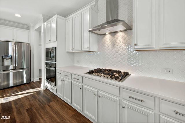 400 White Iris Loop, Cary, NC 27519