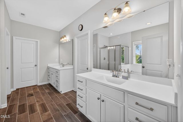 400 White Iris Loop, Cary, NC 27519