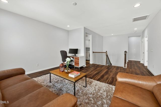 400 White Iris Loop, Cary, NC 27519