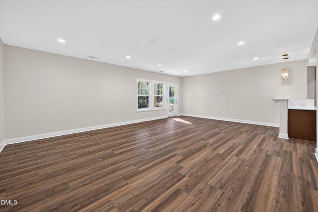 400 White Iris Loop, Cary, NC 27519