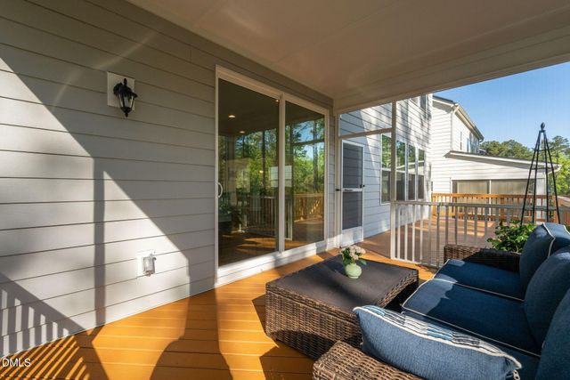 400 White Iris Loop, Cary, NC 27519