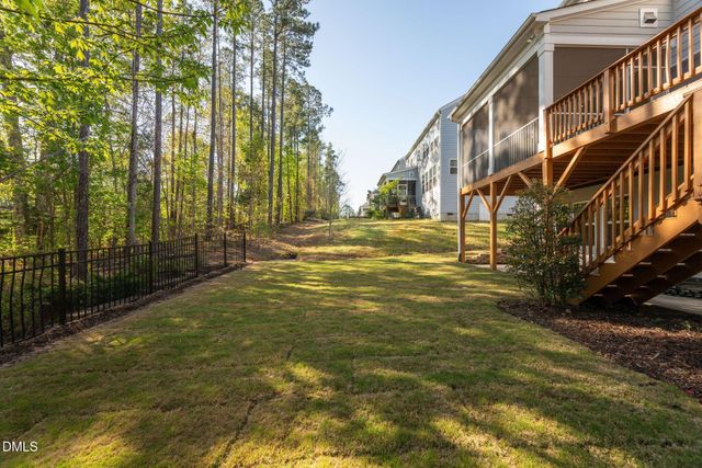 400 White Iris Loop, Cary, NC 27519