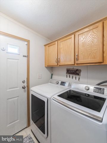 120 BRATTON DR, Norristown, PA 19403