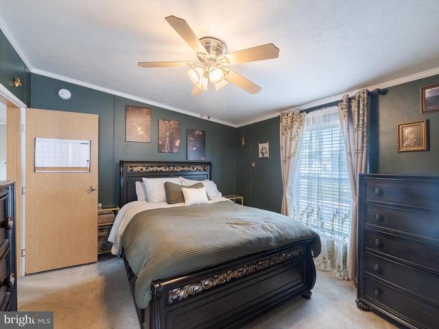120 BRATTON DR, Norristown, PA 19403
