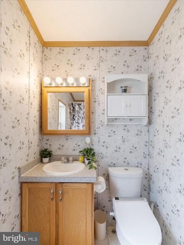 120 BRATTON DR, Norristown, PA 19403