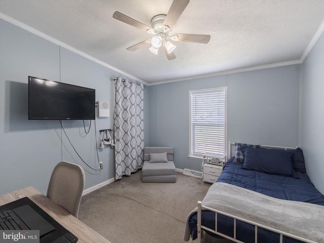 120 BRATTON DR, Norristown, PA 19403