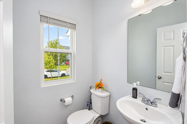 698 Kingly Terrace, South Lebanon, OH 45065
