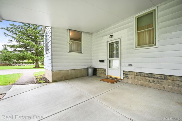 4233 McCandlish Road, Grand Blanc Charter Township, MI 48439