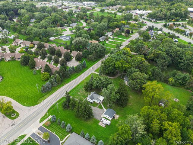 4233 McCandlish Road, Grand Blanc Charter Township, MI 48439