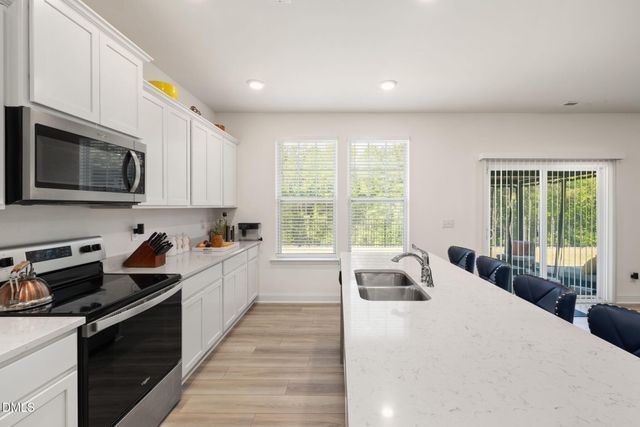 1273 Sidney Creek Drive, Zebulon, NC 27597