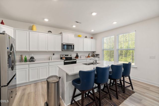 1273 Sidney Creek Drive, Zebulon, NC 27597