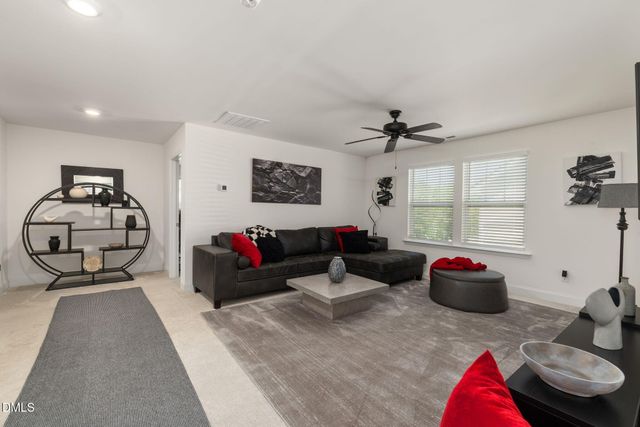 1273 Sidney Creek Drive, Zebulon, NC 27597