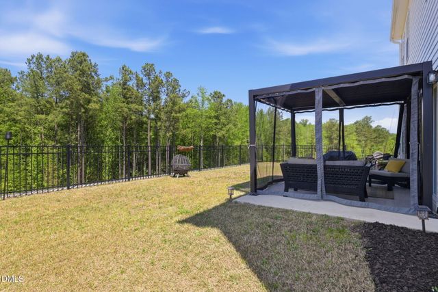 1273 Sidney Creek Drive, Zebulon, NC 27597