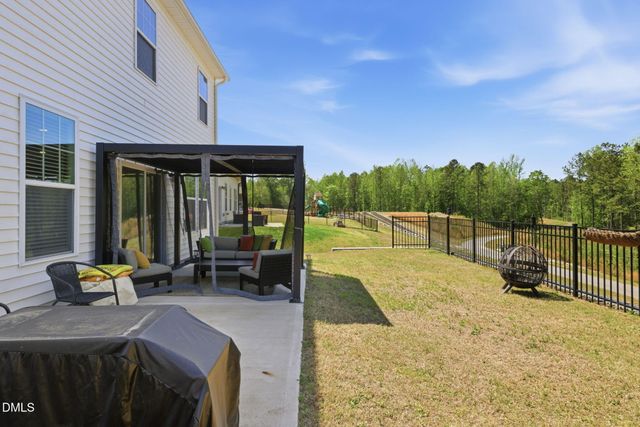 1273 Sidney Creek Drive, Zebulon, NC 27597