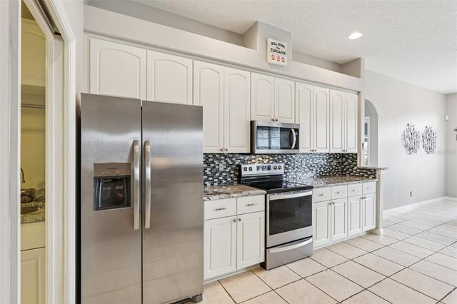 5279 INDIAN OCEAN LOOP, Tavares, FL 32778