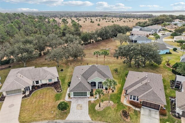 5279 INDIAN OCEAN LOOP, Tavares, FL 32778