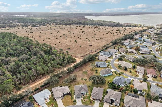 5279 INDIAN OCEAN LOOP, Tavares, FL 32778