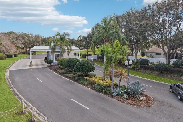 5279 INDIAN OCEAN LOOP, Tavares, FL 32778