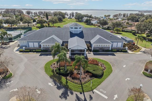 5279 INDIAN OCEAN LOOP, Tavares, FL 32778