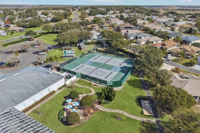 5279 INDIAN OCEAN LOOP, Tavares, FL 32778