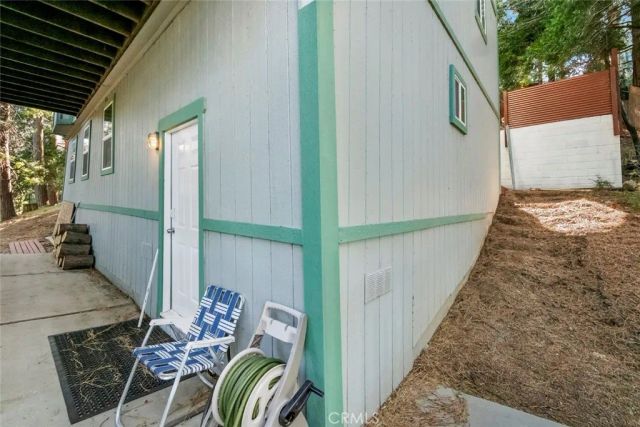 24622 Bernard, Crestline, CA 92325