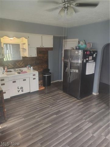 133 Parkway Street, Struthers, OH 44471