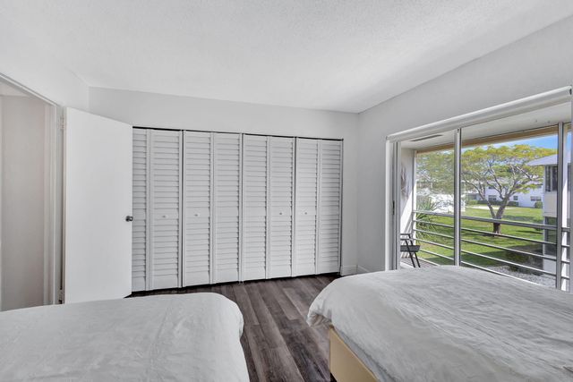 211 Sheffield I, West Palm Beach, FL 33417