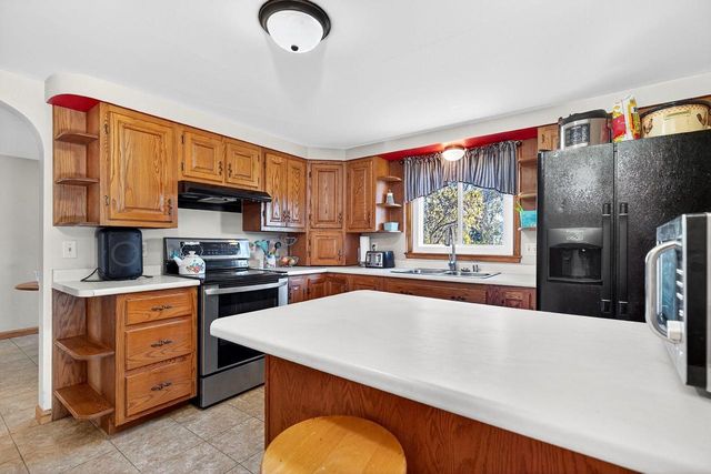 2530 BARBARA AVENUE, Appleton, WI 54915