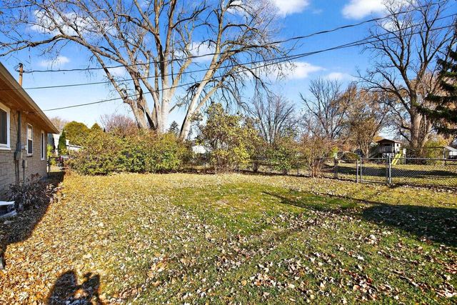 2530 BARBARA AVENUE, Appleton, WI 54915