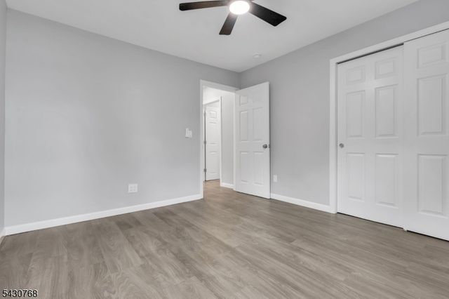 385 Maxim Dr, Hopatcong Boro, NJ 07843