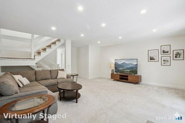 9 Lawson Lane 9, Ridgefield, CT 06877