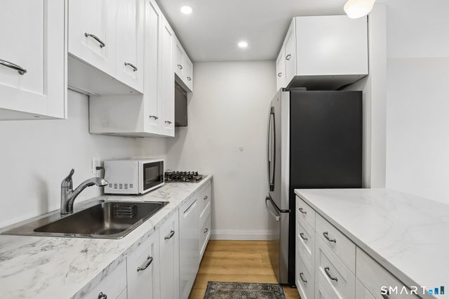 9 Lawson Lane 9, Ridgefield, CT 06877
