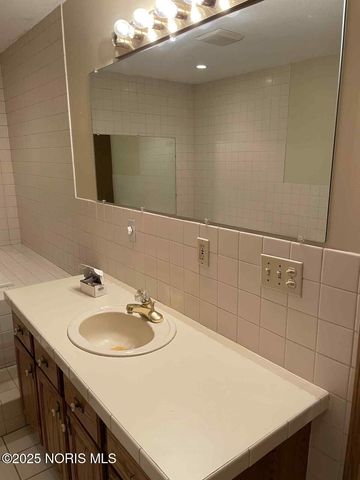 20240 W Portage River South Road, Woodville, OH 43469