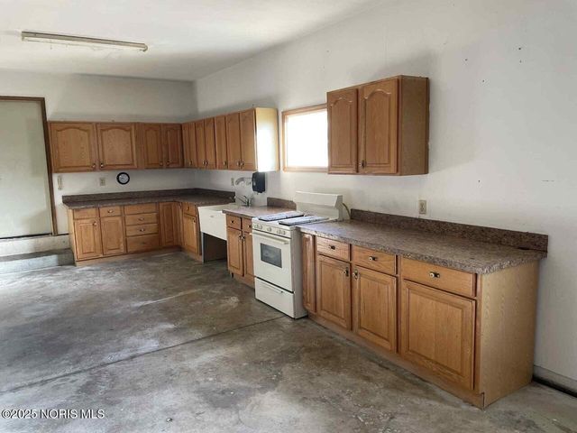20240 W Portage River South Road, Woodville, OH 43469