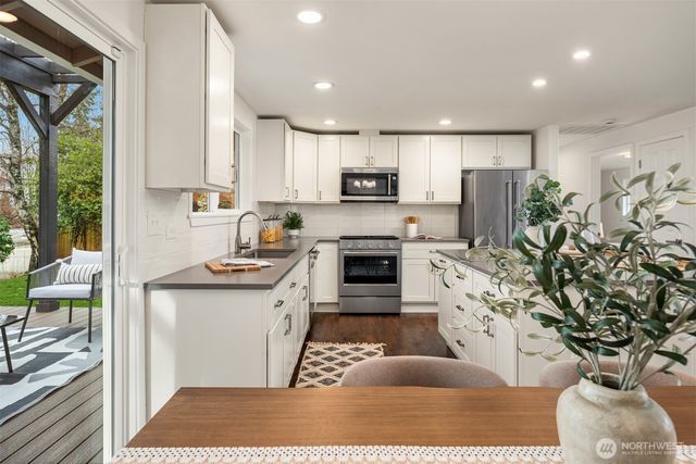 3128 N Claremont Place, Tacoma, WA 98407