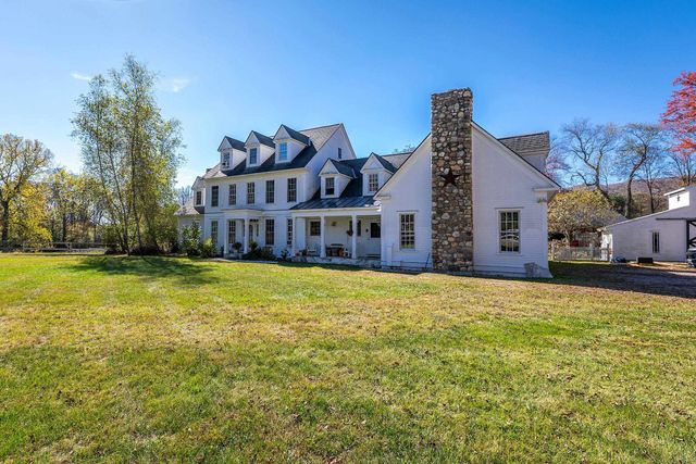 3039 Route 30, Dorset, VT 05251