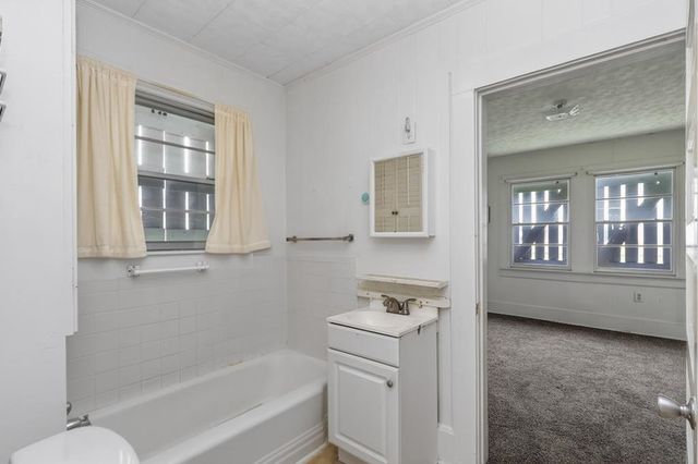 913 Liberty St, Houma, LA 70360