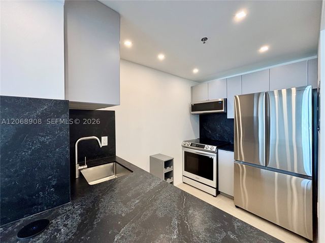 2829 Indian Creek Dr 604, Miami Beach, FL 33140
