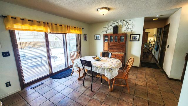 1937 19th Street S, Fargo, ND 58103