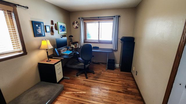 1937 19th Street S, Fargo, ND 58103